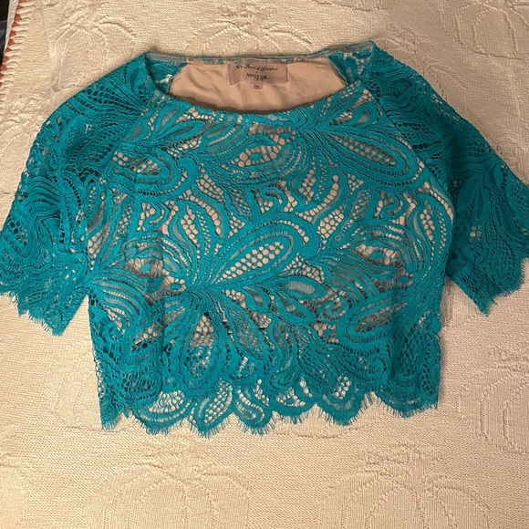 For love and lemons for Nasty gal tropical blue lace naked style mesh crop top - Picture 1 of 5